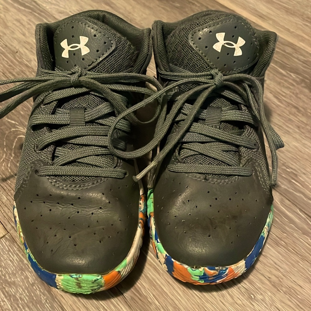 Boys sneakers. Well loved but in good condition!